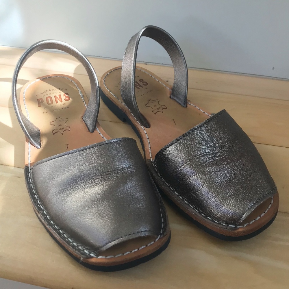 Pons Avarcas Classic // Size 7 (Runs big)